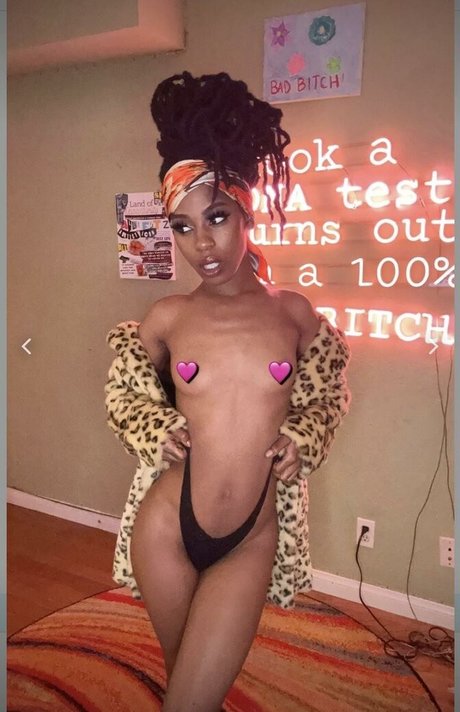 Urfavgirlfriend only fans leaks