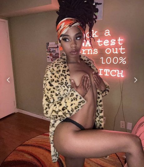 Urfavgirlfriend onlyfans nude content