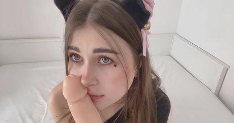 SuccubusNya onlyfans posts