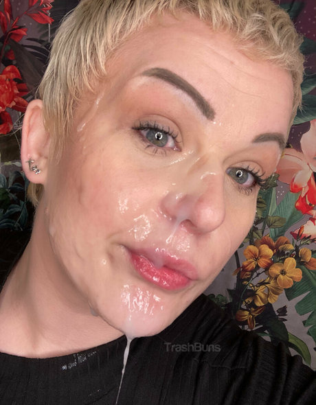 nude wife onlyfans hot sexy depiction