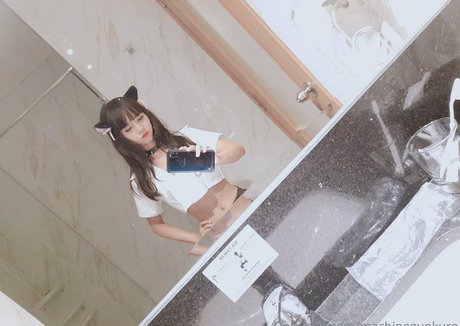 Machinegunkuro onlyfans nude content