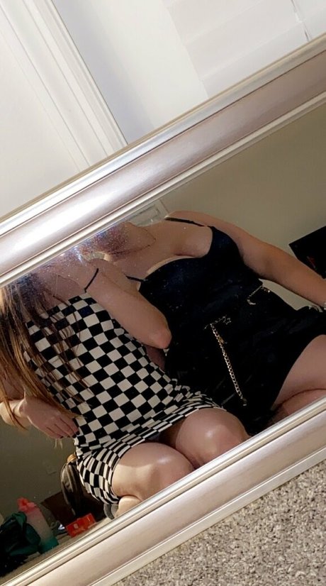 taylorherd02 onlyfans model images