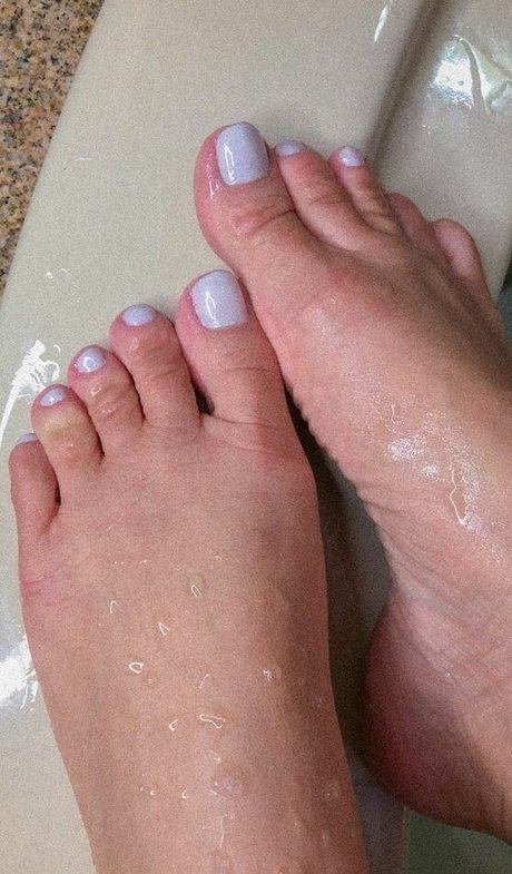 Livia Mendaluk onlyfans nude