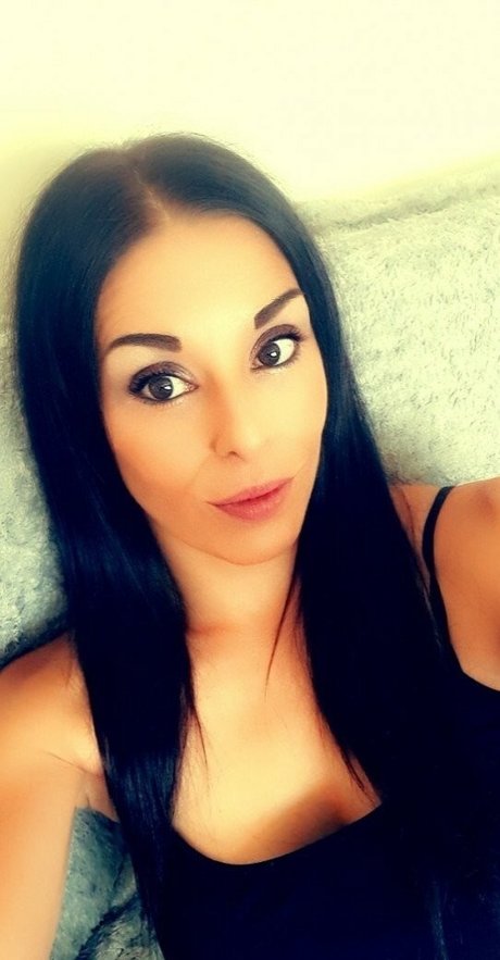 naughtyrebecca1 onlyfans content type