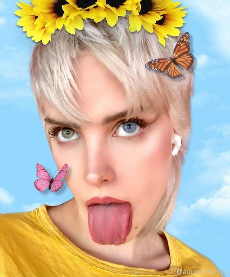 aquaticblonde only fans