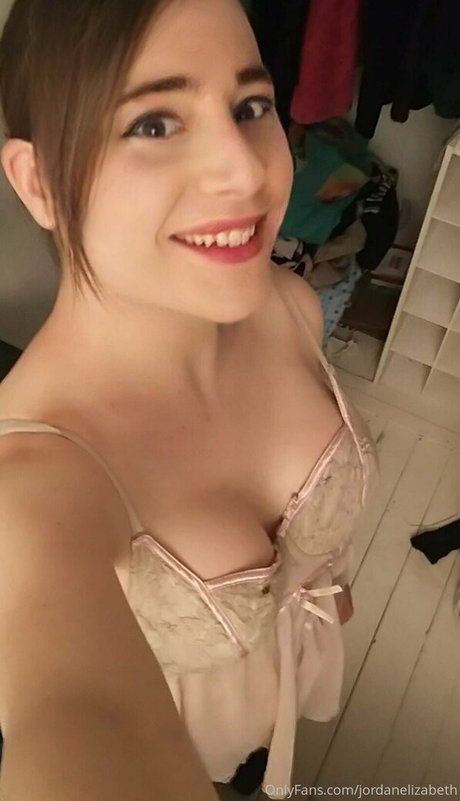 lesbian sex onlyfans pornographic plate