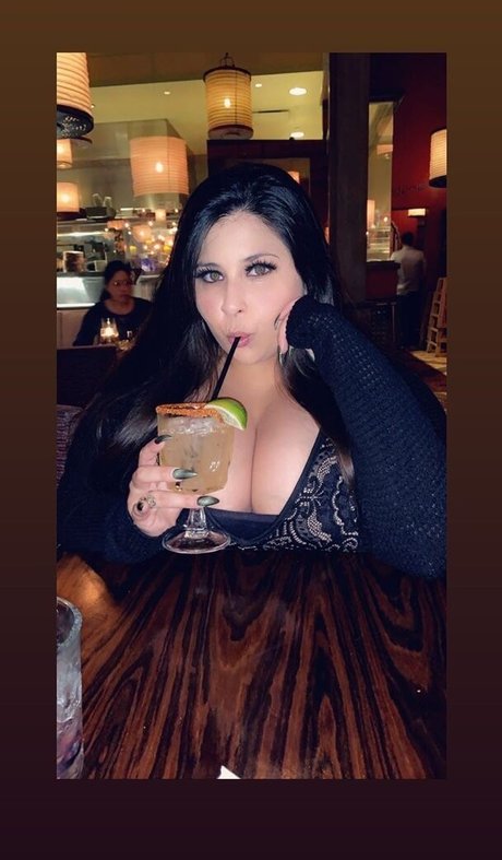 Vanessa Romero strip onlyfans