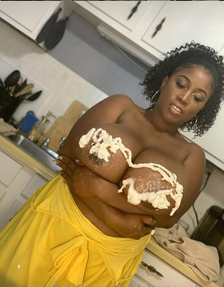 clubmaseratixxx nude onlyfans leaked