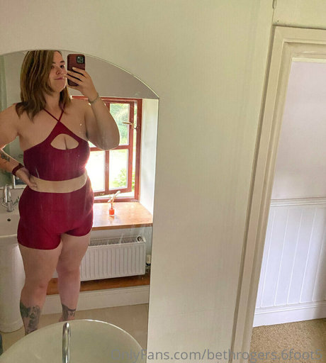 amazonbeth 6foot6 Profile pic