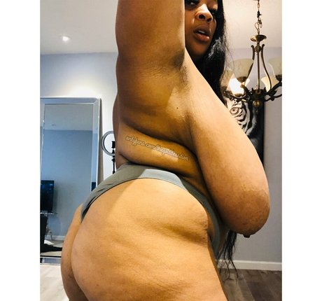 thegoddessdior onlyfans explicit content