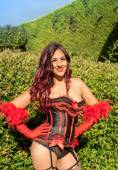 adorabelleburlesque naked onlyfans leaks