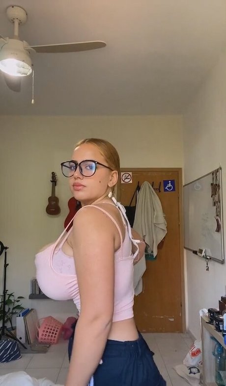 Adva A only fans pic