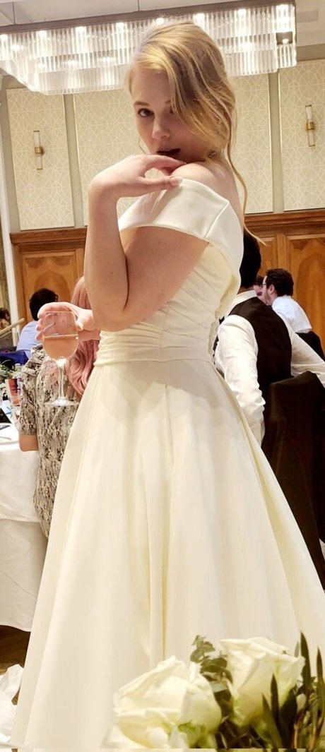 Sydney Poniewaz only fans