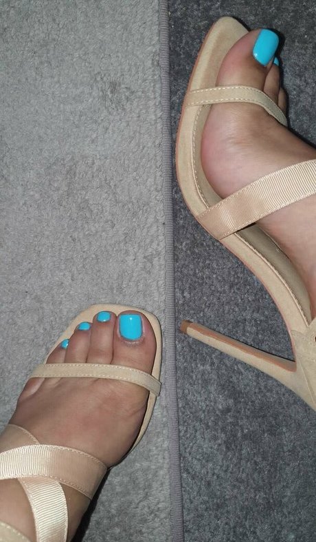 foot fantasy onlyfans topless