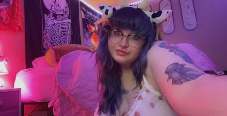 cowlil onlyfans explicit content