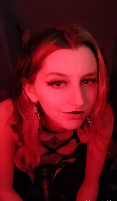 edgykittykat onlyfans pictures