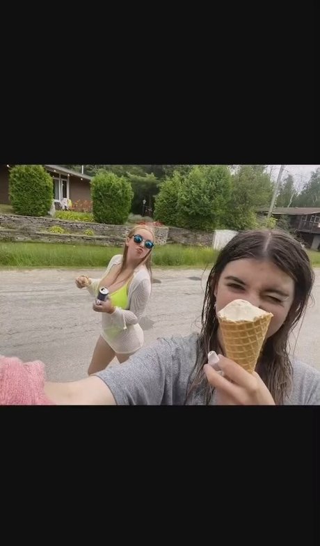 Hailey F onlyfans leak ass