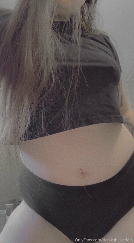 danikablazedaily onlyfans nude