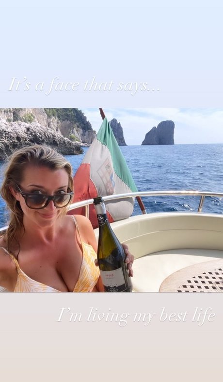 Sarah Champion onlyfans strip