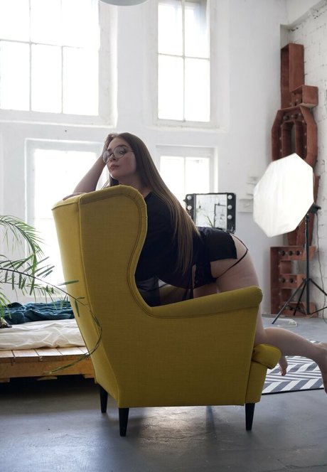 lucylaistner onlyfans full