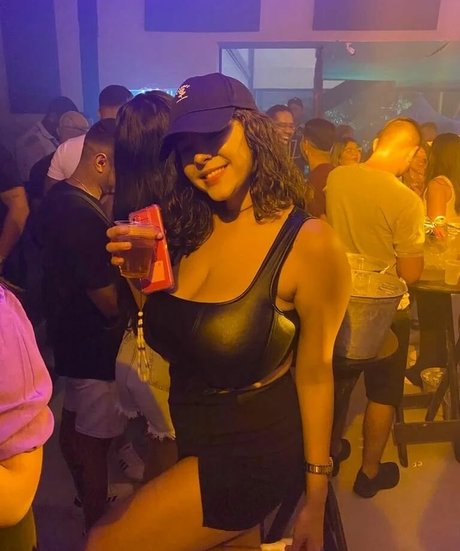 Alice M leaked onlyfans photos