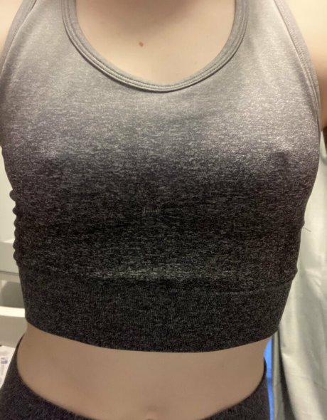 chloewinterxo tits onlyfans