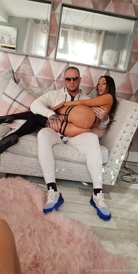 hotnaughtygirlfriend1 is on onlyfans