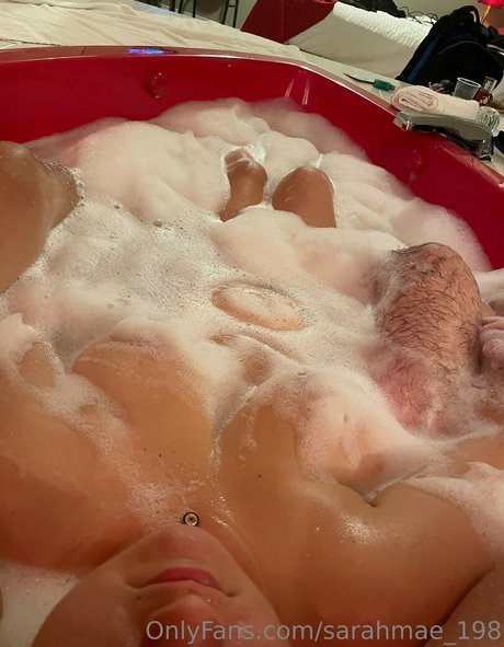 sarahmae 198 onlyfans nude pictures