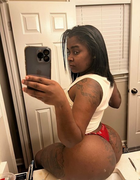 monicamalone only fans nude leaks