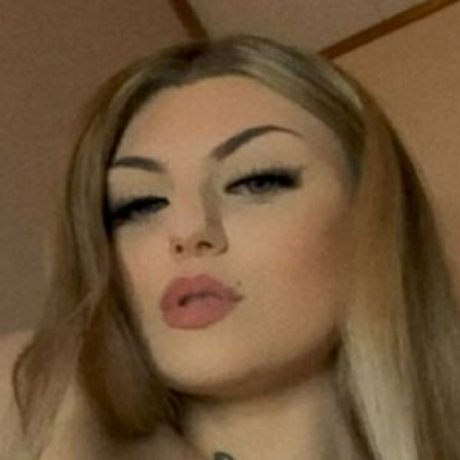 Honeyybabyydk nude only fans leaks