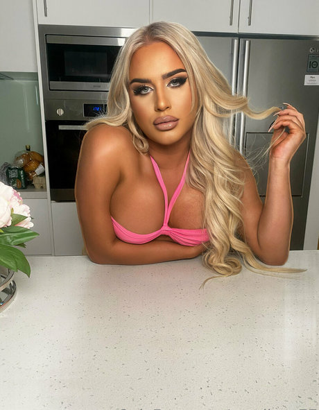 candicev77 onlyfans nude