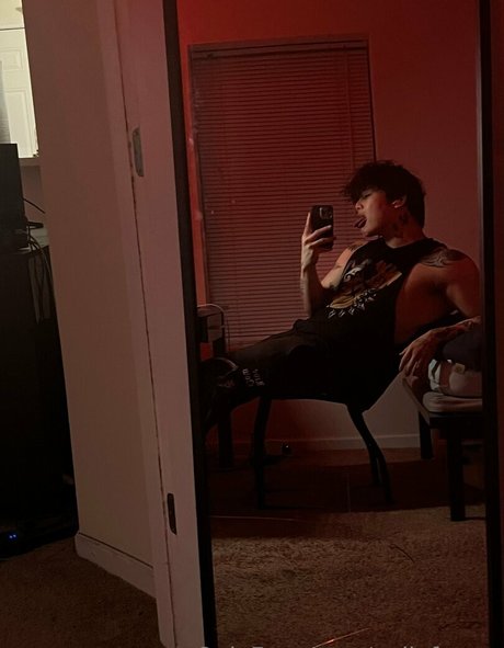 yellofeverr onlyfans.