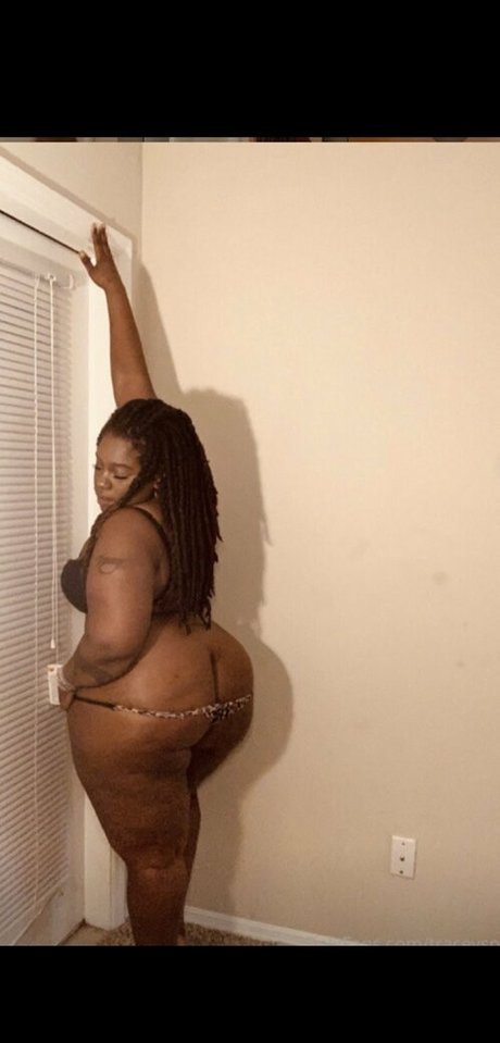 thefamouspeachesandcream leaked onlyfans.