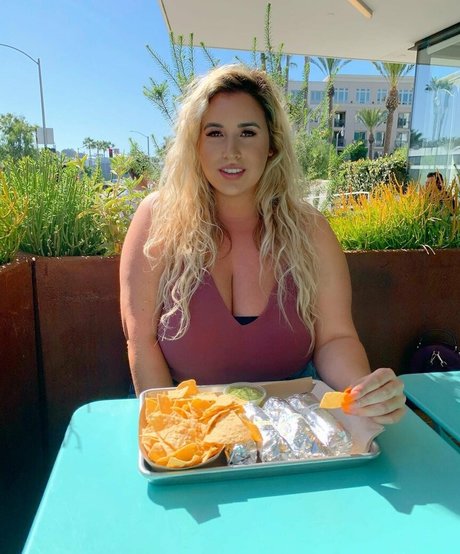 Lo Sangstaaa onlyfans leak free