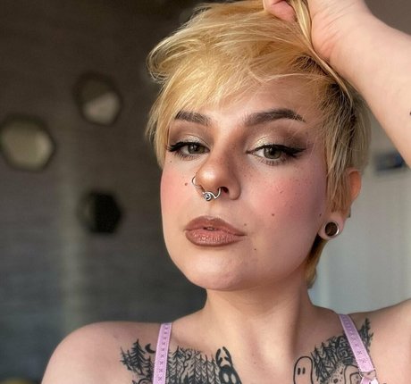 lunalareifree porn onlyfans