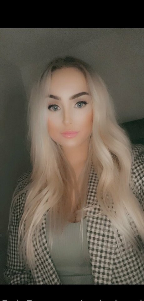 rosie brook onlyfans nide