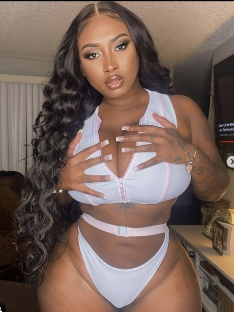 Nathalia Domingos onlyfans leaked pics