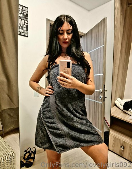 lovelygirls092 leak onlyfans