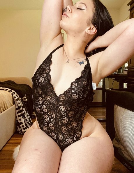 Riahbear18 onlyfans leak ass