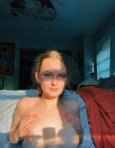 itzwhitknee onlyfans nude photos