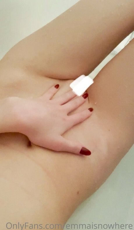 emmaisnowhere onlyfans nudes leaked