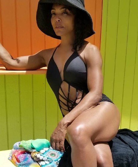 Angela Bassett free onlyfans