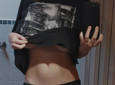 dvlskull onlyfans naked pics