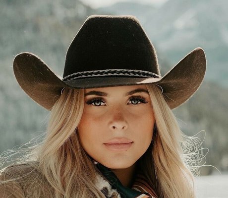 Chloe Trujillo onlyfans sex leaks