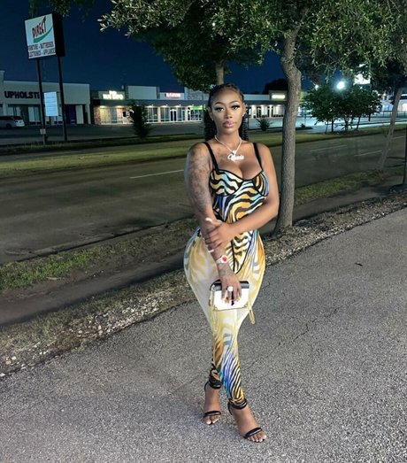 NonnieBaby onlyfans sex leaks