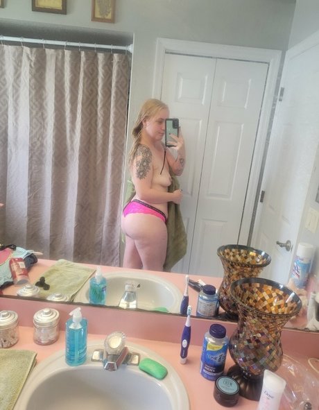 shaholl13 onlyfans nudes