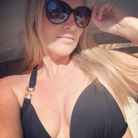 Ashley Campbell Profile pic