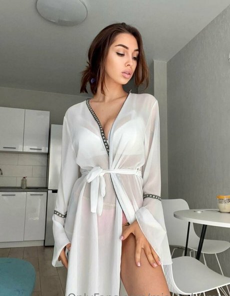 mia only mia onlyfans pics