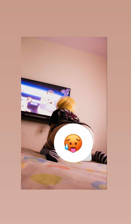 Hayanami nude only fans leaks