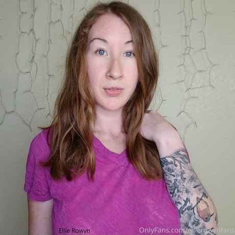 blonde male onlyfans sexy pic